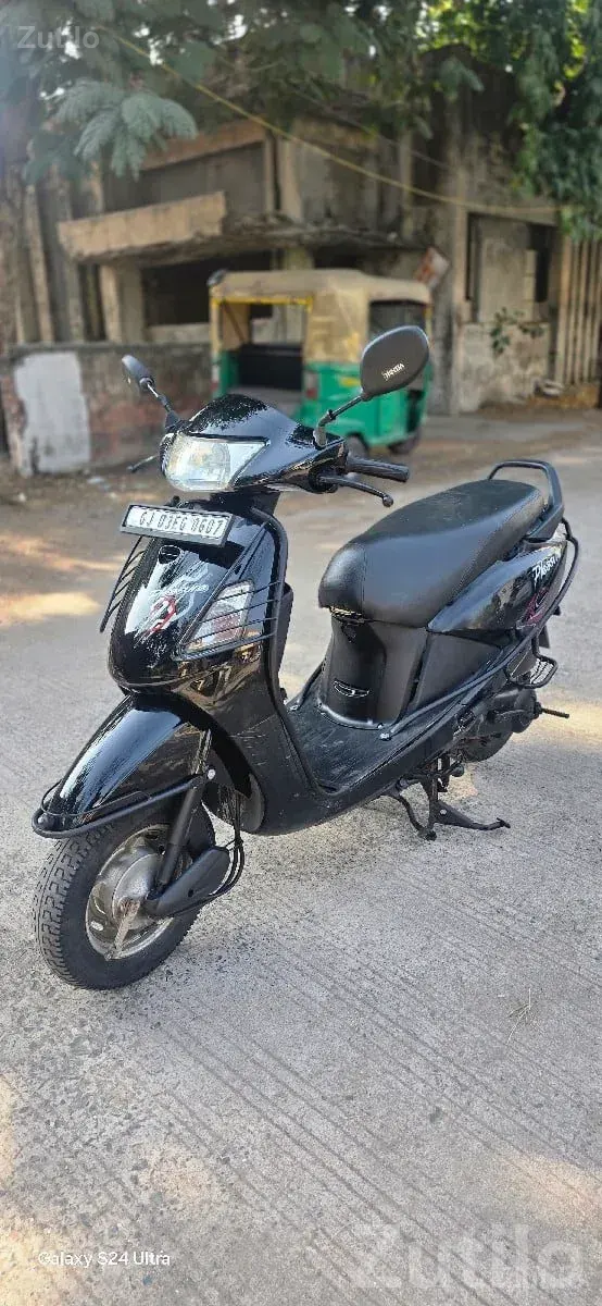 Hero Pleasure 2011 Scooter for Sale - Bikes - Rajkot City - Image 2
