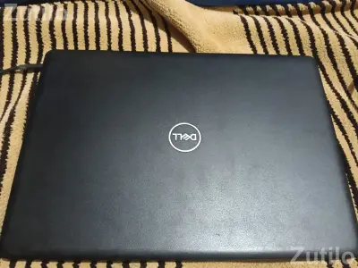 Dell Latitude 3490 | Intel i7 8th Gen | 8GB RAM | 256GB SSD | 2GB AMD Graphics Dell Latitude 3490 | Intel i7 8th Gen | 8GB RAM | 256GB SSD | 2GB AMD Graphics
