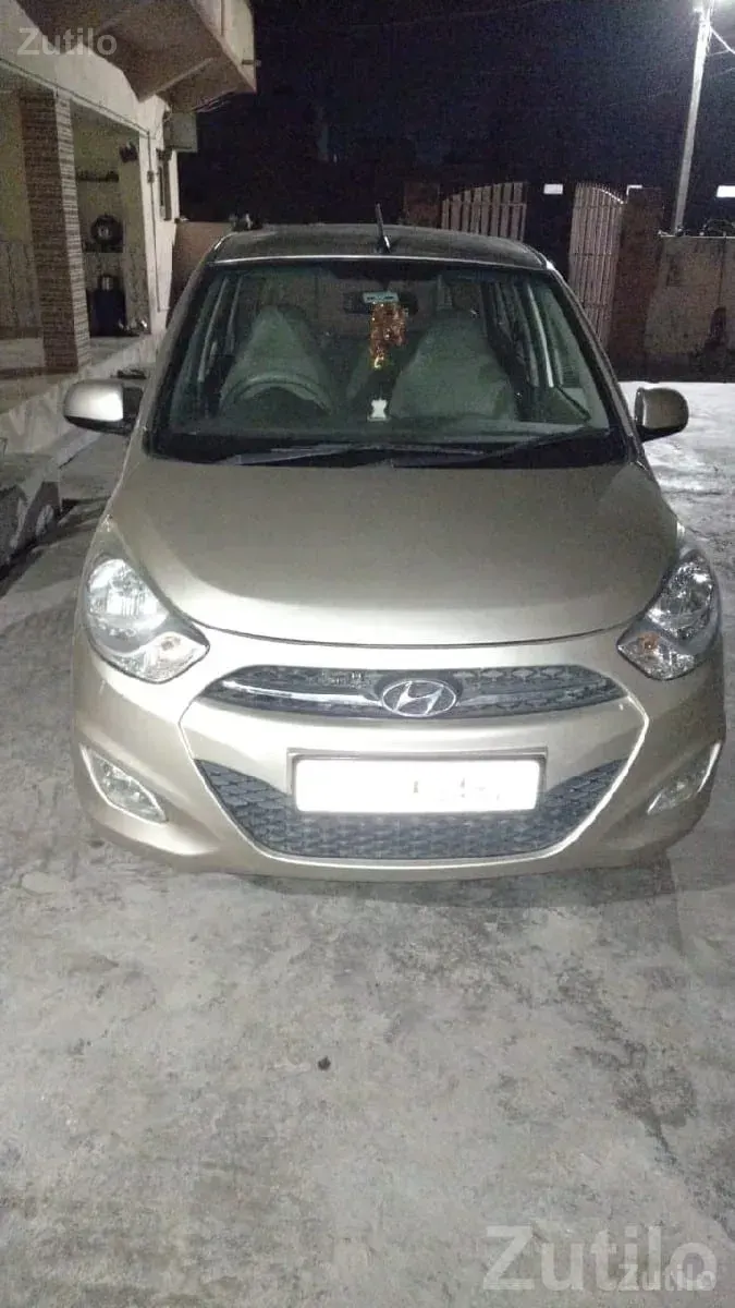 Beige Small Family Hatchback Car - Cars - Bhanvad - Image 3