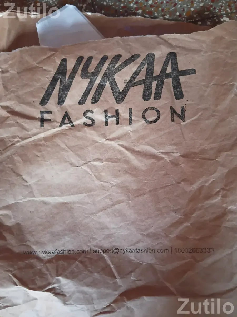 NYKAA FASHION Ribbed Textured Trousers  straight leg  pants - મહિલાઓના કપડા - અમદાવાદ શહેર - Image 4