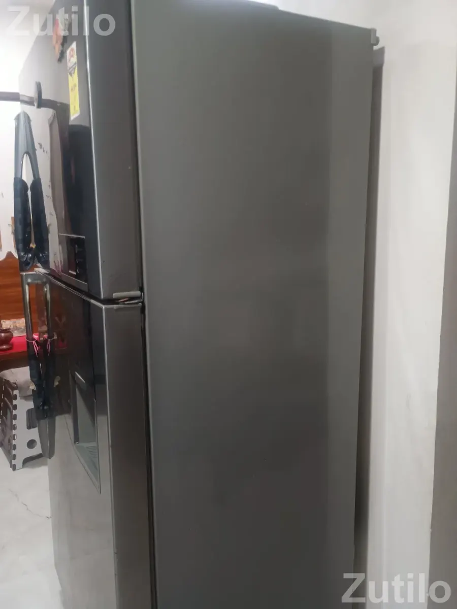LG 559 Liters Big Size Frost Free Fridge  - Double door, water dispenser - Refrigerators - Surat City - Image 3