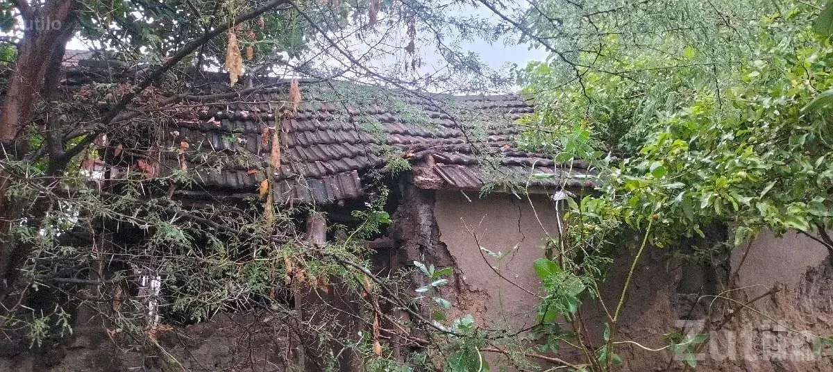 Old Kutcha House for Sale in Keshod - House for Sale - Keshod - Image 2