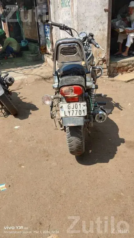 Bajaj Avenger 220 Bike Model 2017 - બાઇક્સ - અમદાવાદ શહેર - Image 3