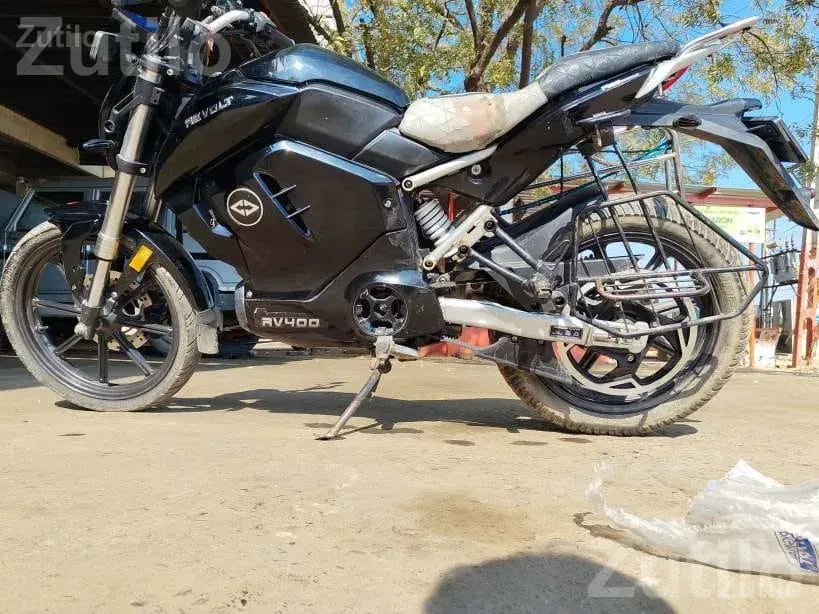 Revolt RV400 Electric Bike 2023 Model - Bikes - Tharad - Image 4