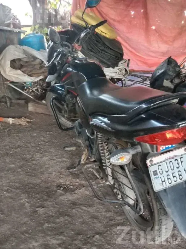 Honda Shine 2013 Motorcycle - Bikes - Bhanvad - Image 3