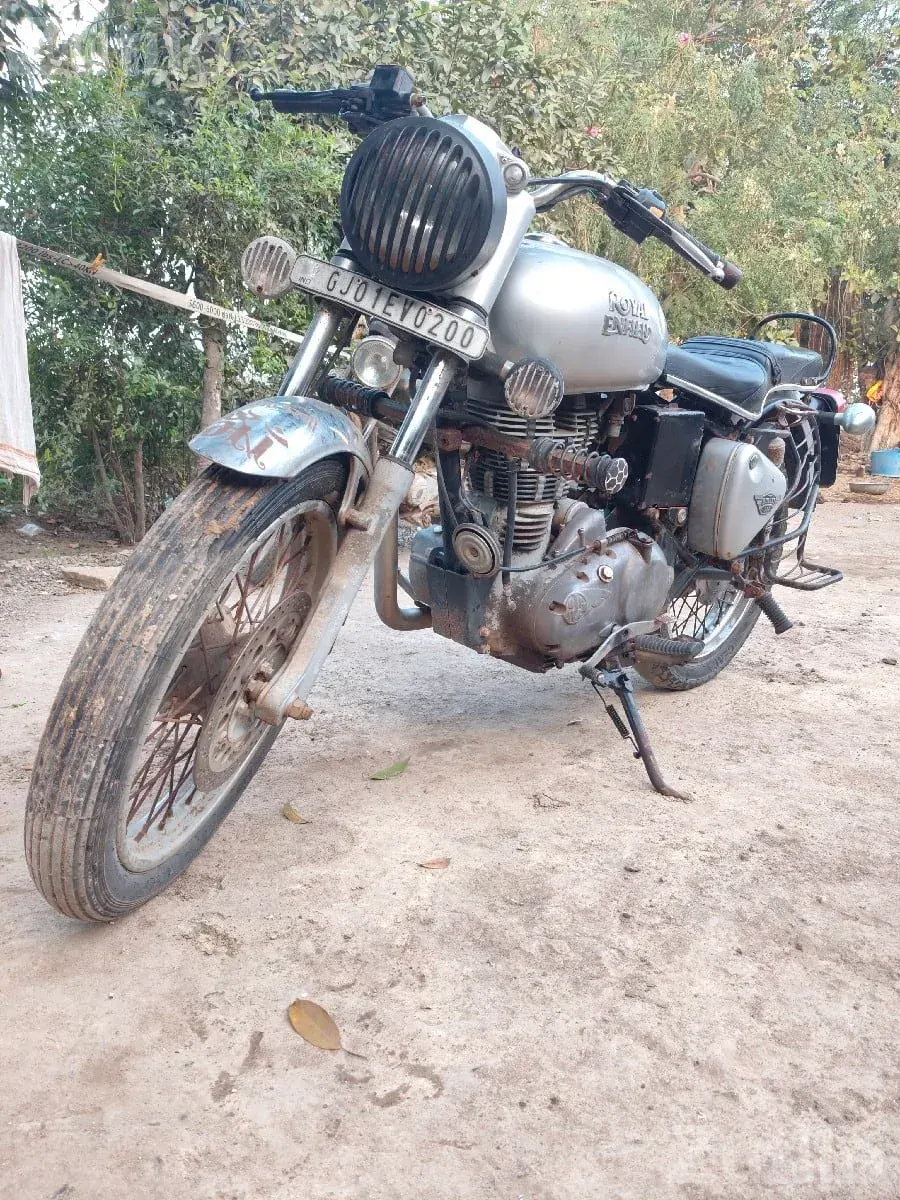 2015 Royal Enfield Bullet Motorcycle - Bikes - Khambhalia - Image 2