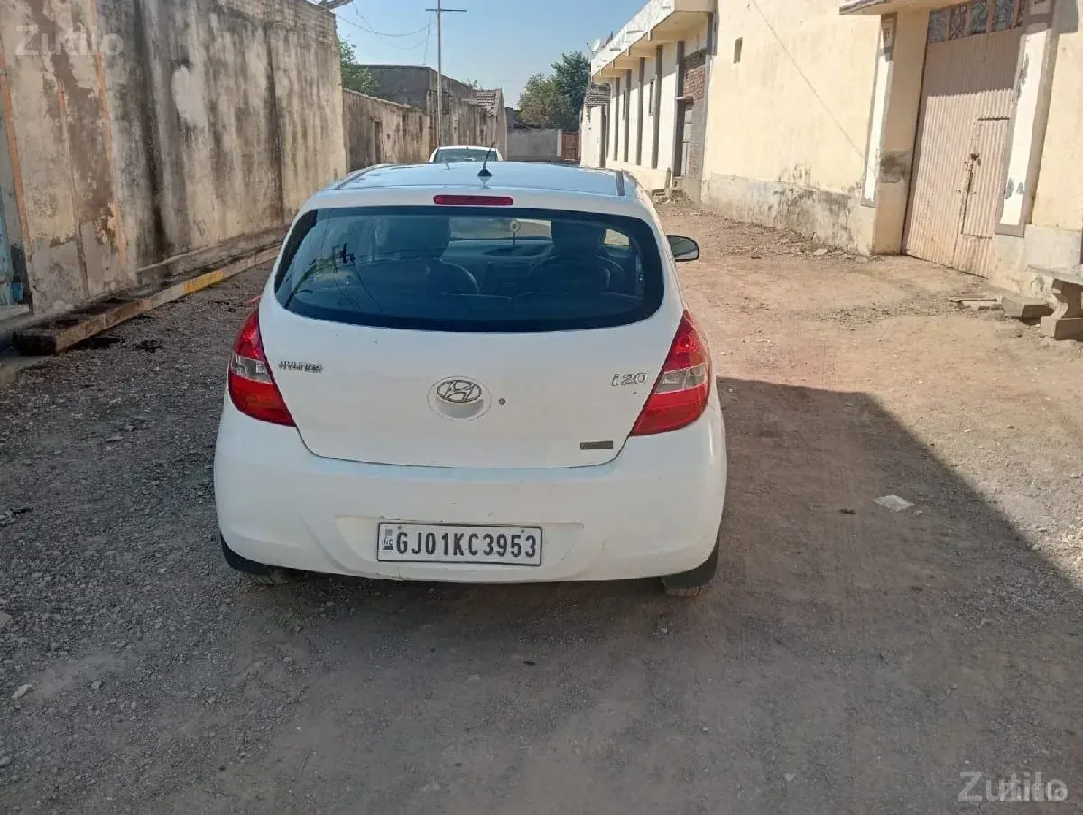 i20 વેચવાની છે - કાર - બાગસરા - Image 3
