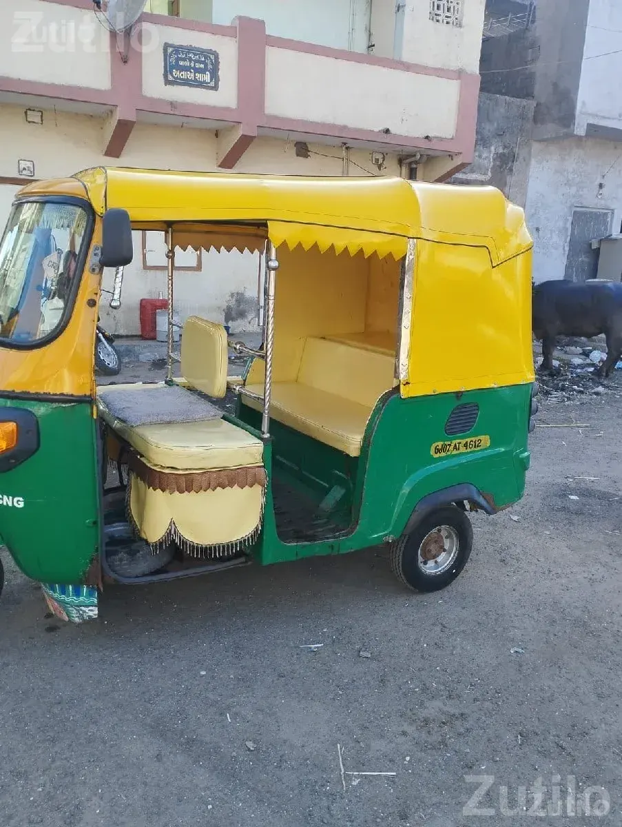 2018 Piaggio CNG Auto Rickshaw - Auto Rickshaws - Visavadar - Image 2