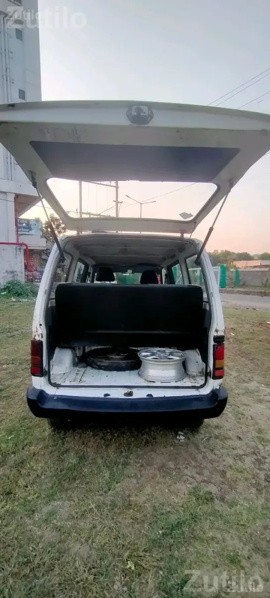Maruti Suzuki Omni Van White - વેન્સ - વડોદરા શહેર - Image 3