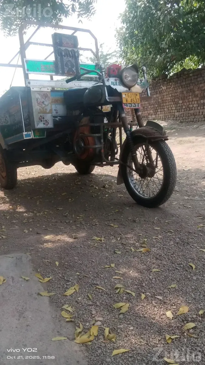 Auto Rickshaw with 8 Sal Engine - Auto Rickshaws - Khambhalia - Image 3