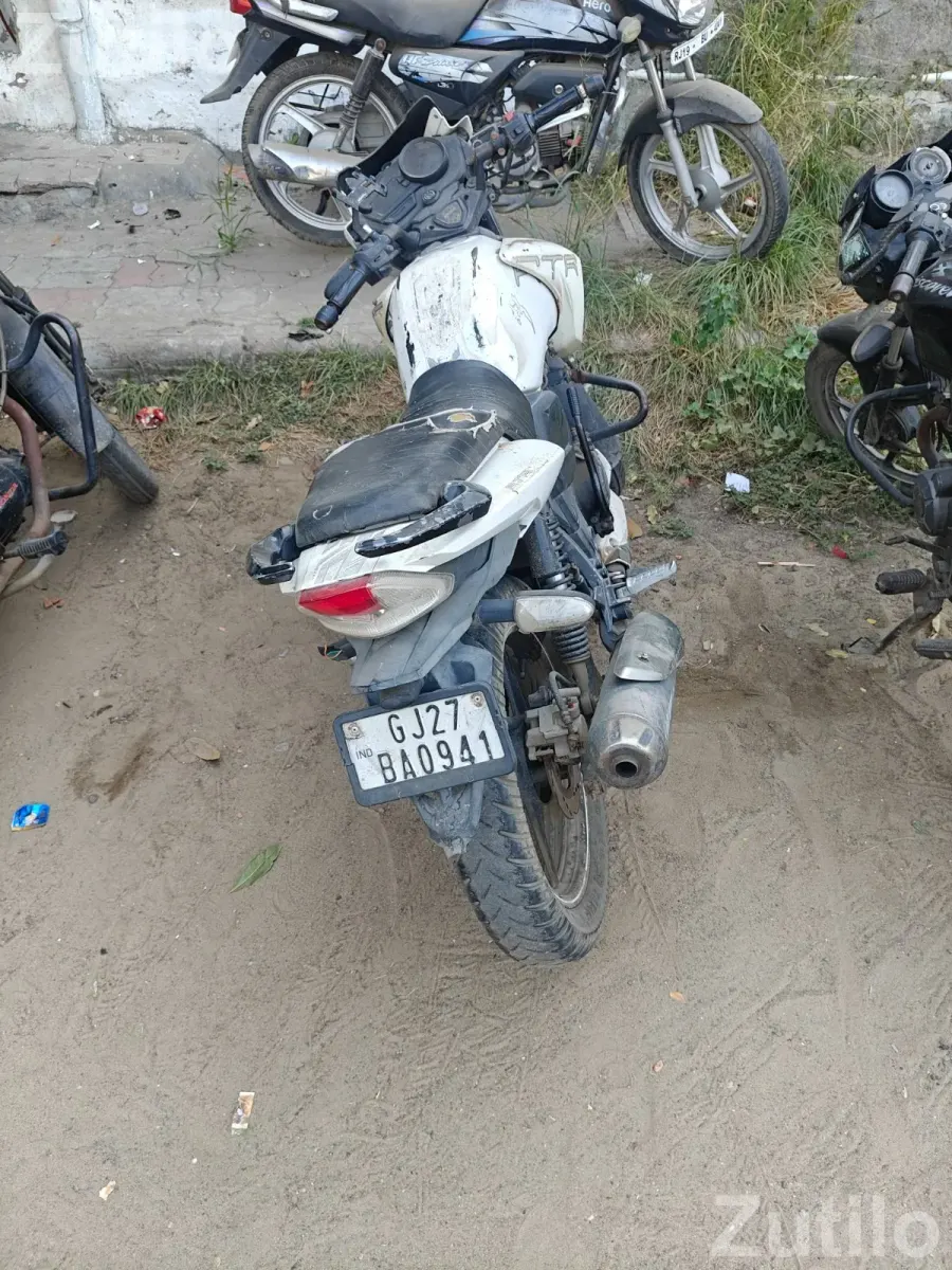 Apache RTR 180 2016 - Bikes - Ahmedabad City - Image 4