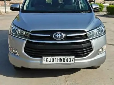 Toyota Innova Crysta Silver MPV Toyota Innova Crysta Silver MPV