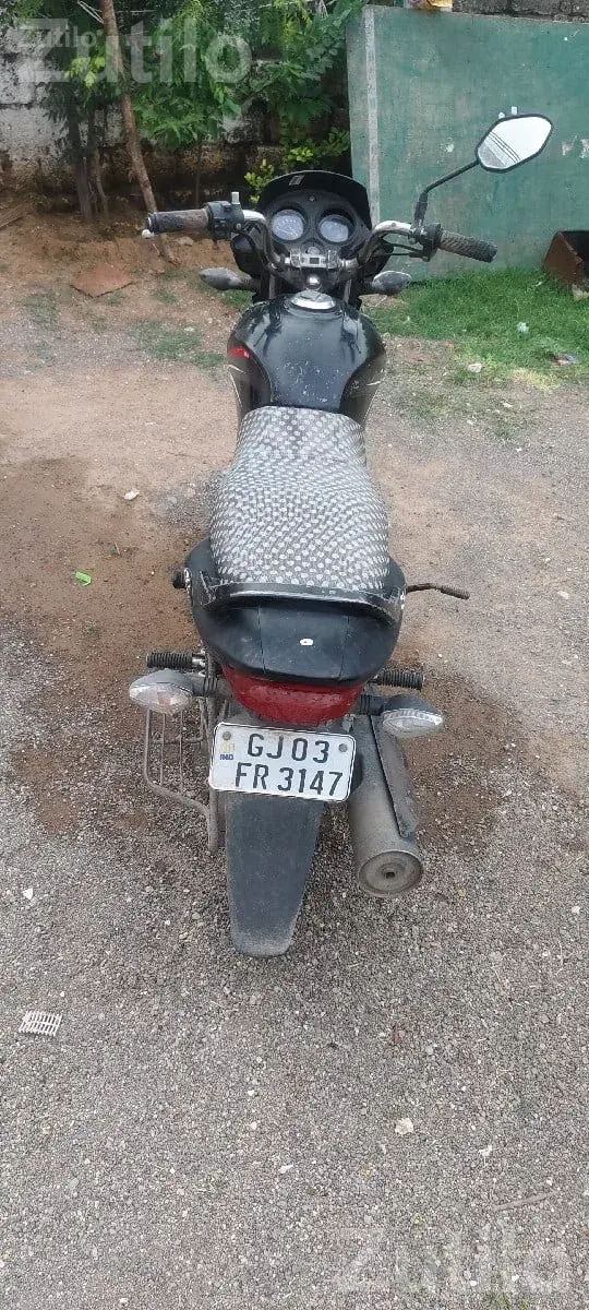 2014 Honda Shine Bike with New Battery - બાઇક્સ - જુનાગઢ - Image 2