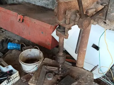 Drill Press Machine in Working Condition Drill Press Machine in Working Condition