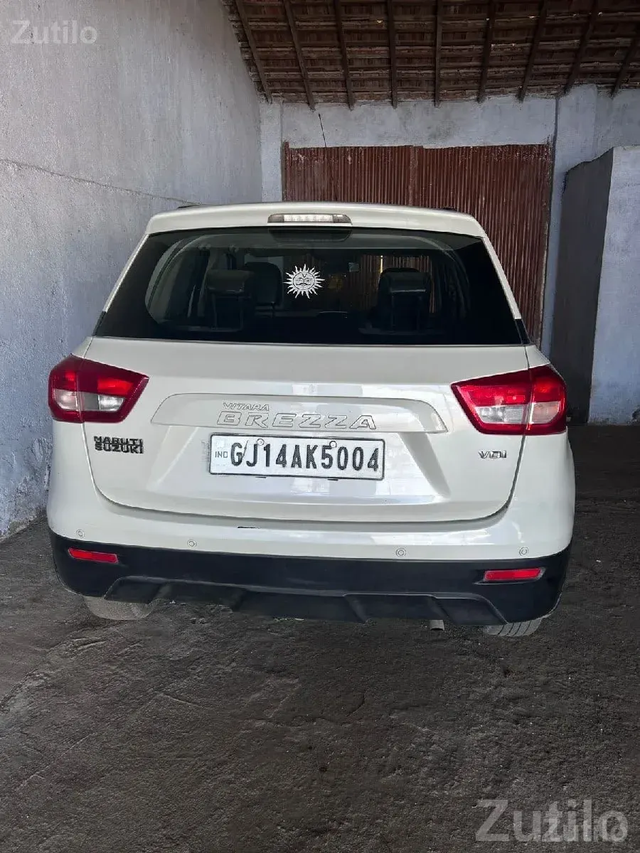 2017 Maruti Suzuki Vitara Brezza VDi - Cars - Savarkundla - Image 2