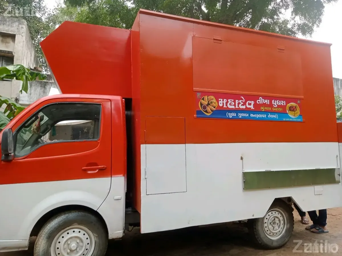 Modified Food Truck Shop Van - ટ્રક અને લોરી - ચોટીલા - Image 5