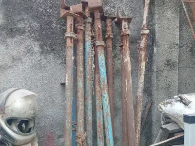 Heavy Iron Construction Jack Props Set of 10 Heavy Iron Construction Jack Props Set of 10