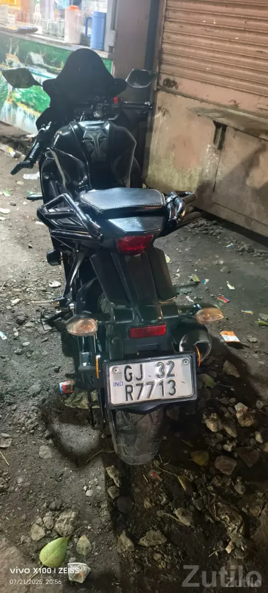 Yamaha R15 V4 Black Sports Bike - બાઇક્સ - પાલનપુર - Image 2