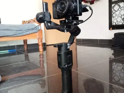 Sony Alpha Camera with Gimbal Kit Sony Alpha Camera with Gimbal Kit