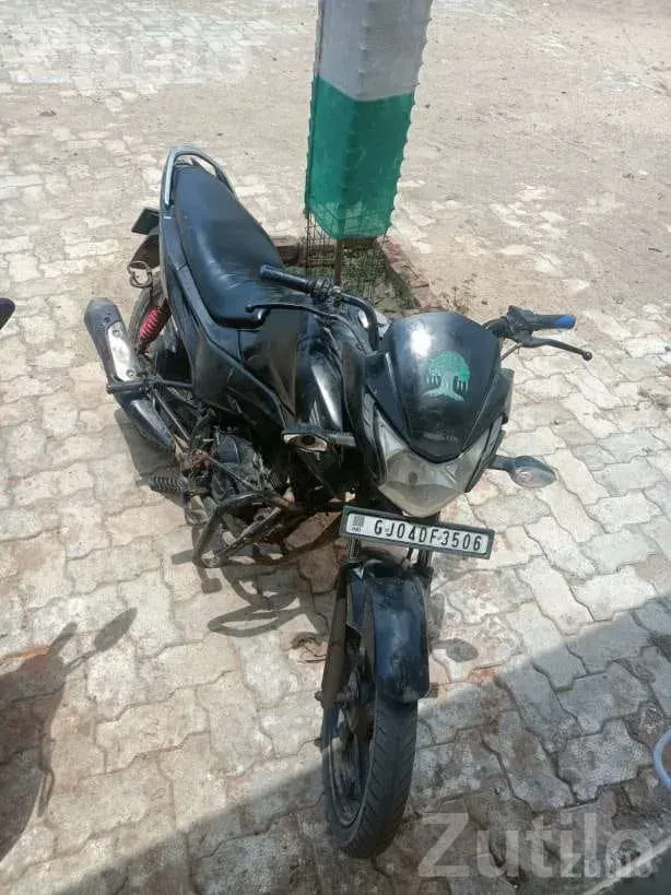 Hero Glamour 2018 Bike Single Owner - બાઇક્સ - મહુવા - Image 3