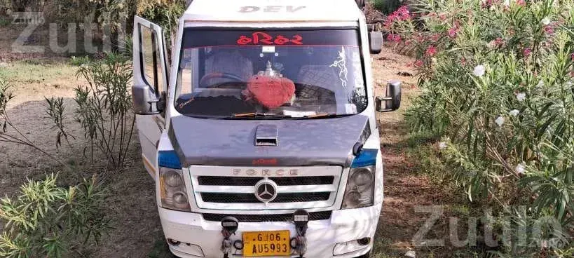 2014 Tempo Traveller with 75,000 km - Vans - Vadodara City - Image 3