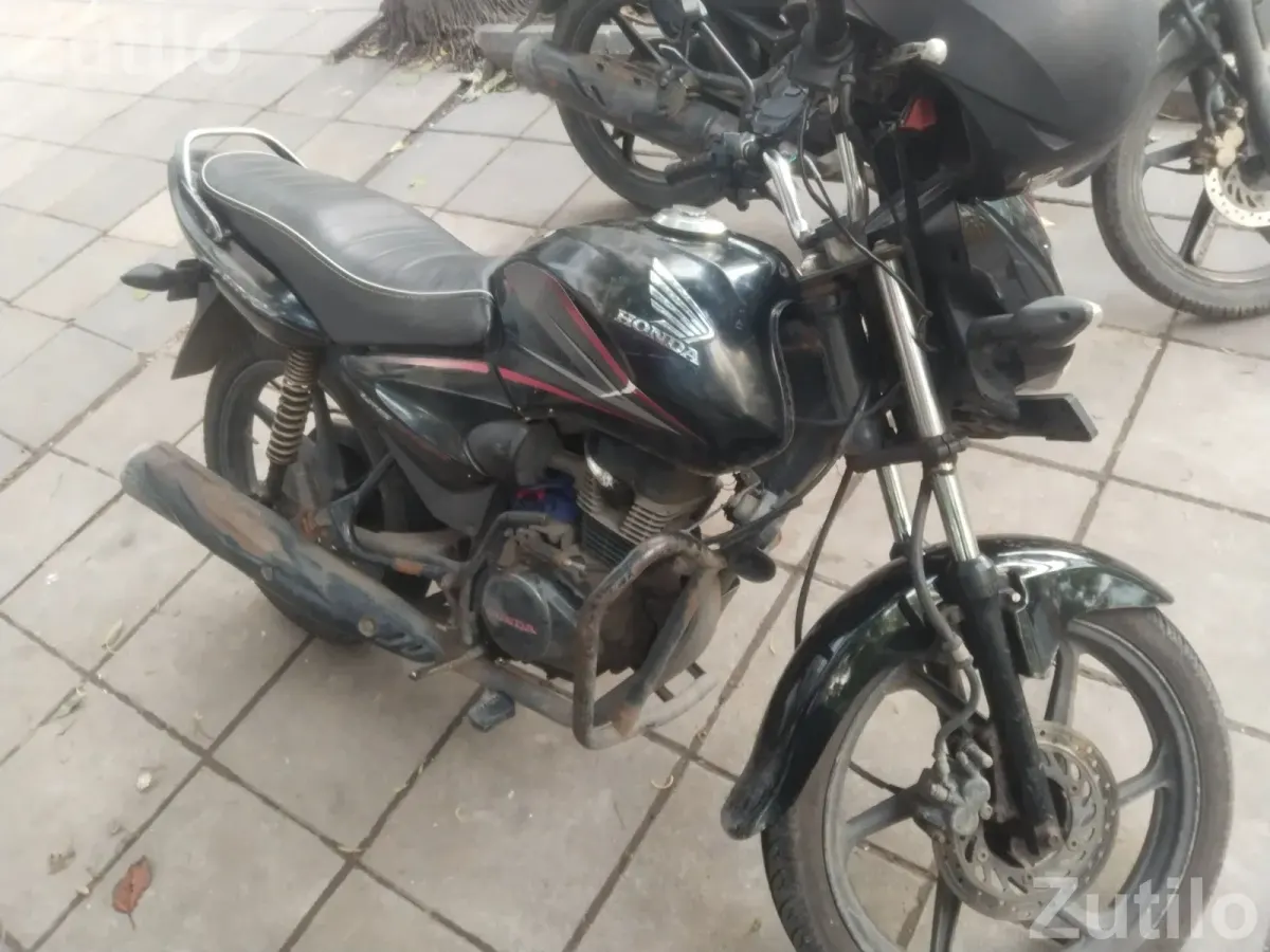 Honda shine - Bikes - Surat City - Image 4