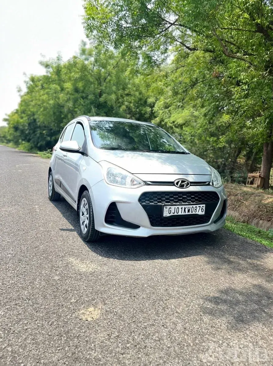2019 Hyundai Grand i10 Auto, 1st Owner - Cars - Ahmedabad City - Image 2