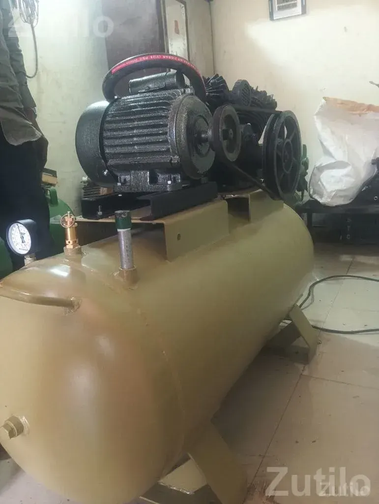 Air Compressor with 400 Tank Capacity - મશીનરી - મોરબી - Image 2