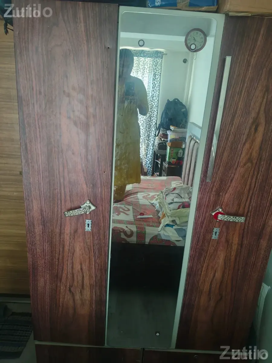 Cupboard - વોર્ડરોબ, કબાટ અને સ્ટોરેજ - અમદાવાદ શહેર - Image 2