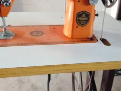 Geminy Sewing Machine with Table Geminy Sewing Machine with Table