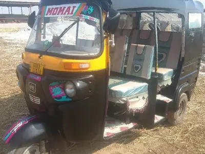 Bajaj Maxima Diesel Auto Rickshaw 2017
