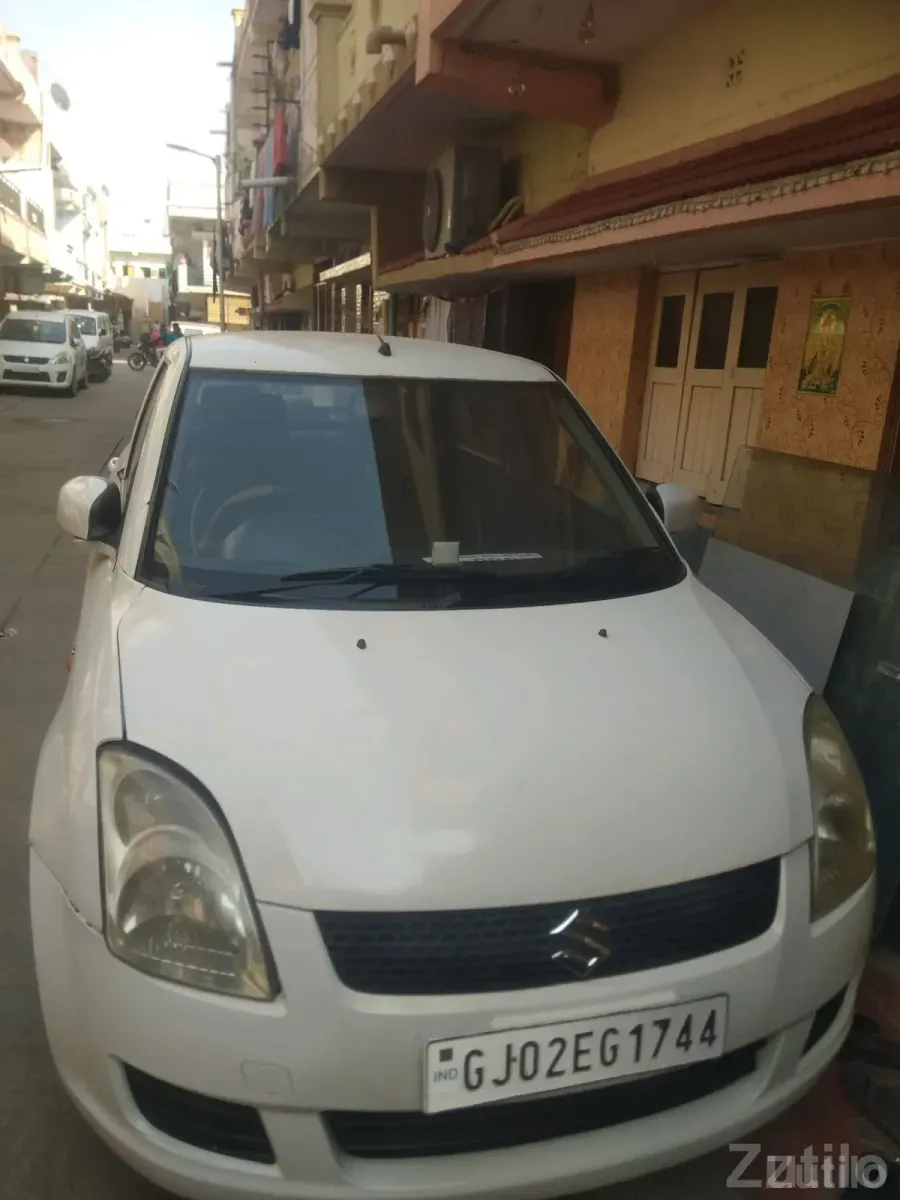 2015 Maruti Suzuki Swift LDI Diesel - Cars - Ahmedabad City - Image 3