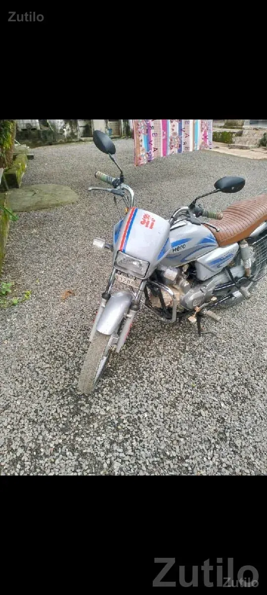 Hero Splendor 2017 Silver Bike for Sale - બાઇક્સ - ભેસાણ - Image 2