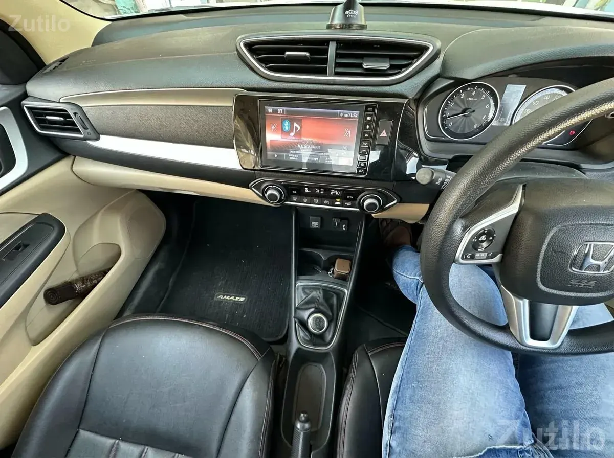 Honda Amaze 2022 with Cruise & Touchscreen - Cars - Ahmedabad City - Image 3