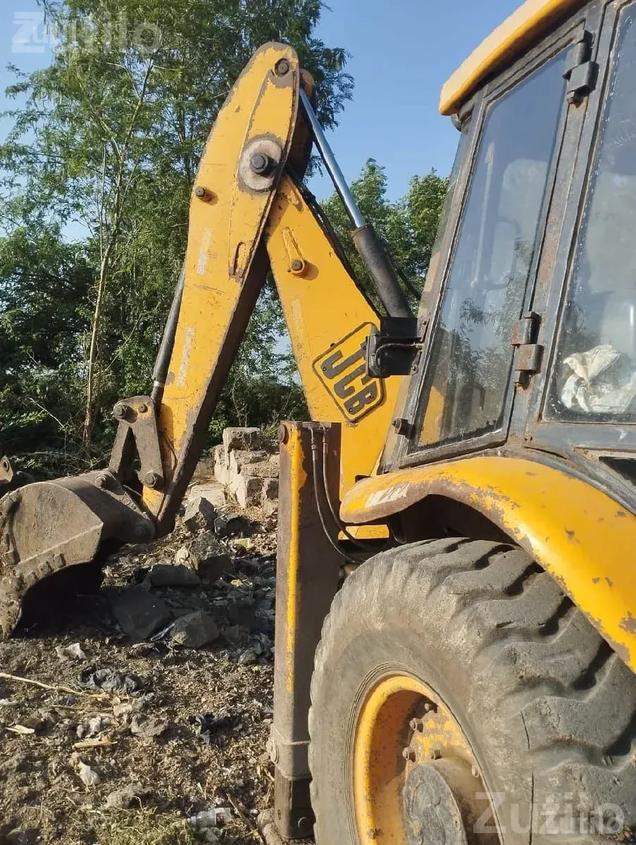 JCB 3DX Backhoe Loader Model 7 - Construction Vehicles - Upleta - Image 3