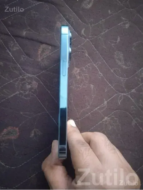 iPhone 13 Pro Silver – Premium Condition - મોબાઇલ ફોન - જામજોધપુર - Image 2