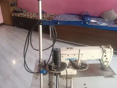 Juki Industrial Sewing Machine 0.5 Year Old Juki Industrial Sewing Machine 0.5 Year Old