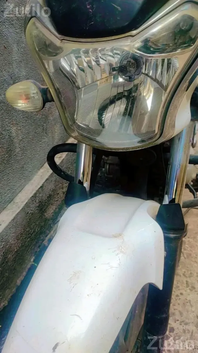Bajaj V15 Motorcycle for Sale - Bikes - Vanthali - Image 5