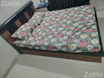 Double Bed With Metress Double Bed With Metress