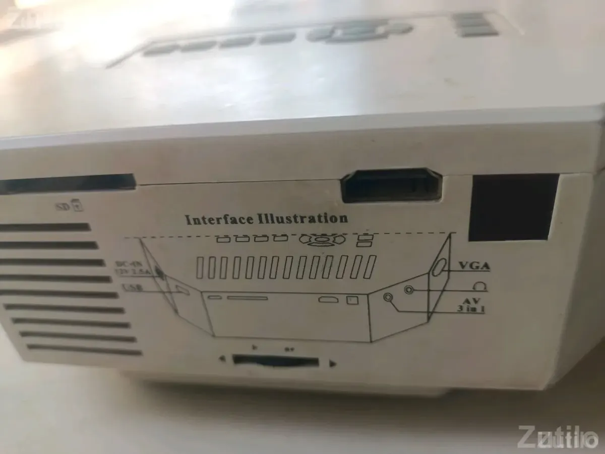 Vox Mini Projector in Working Condition - TVs - Kadi - Image 4