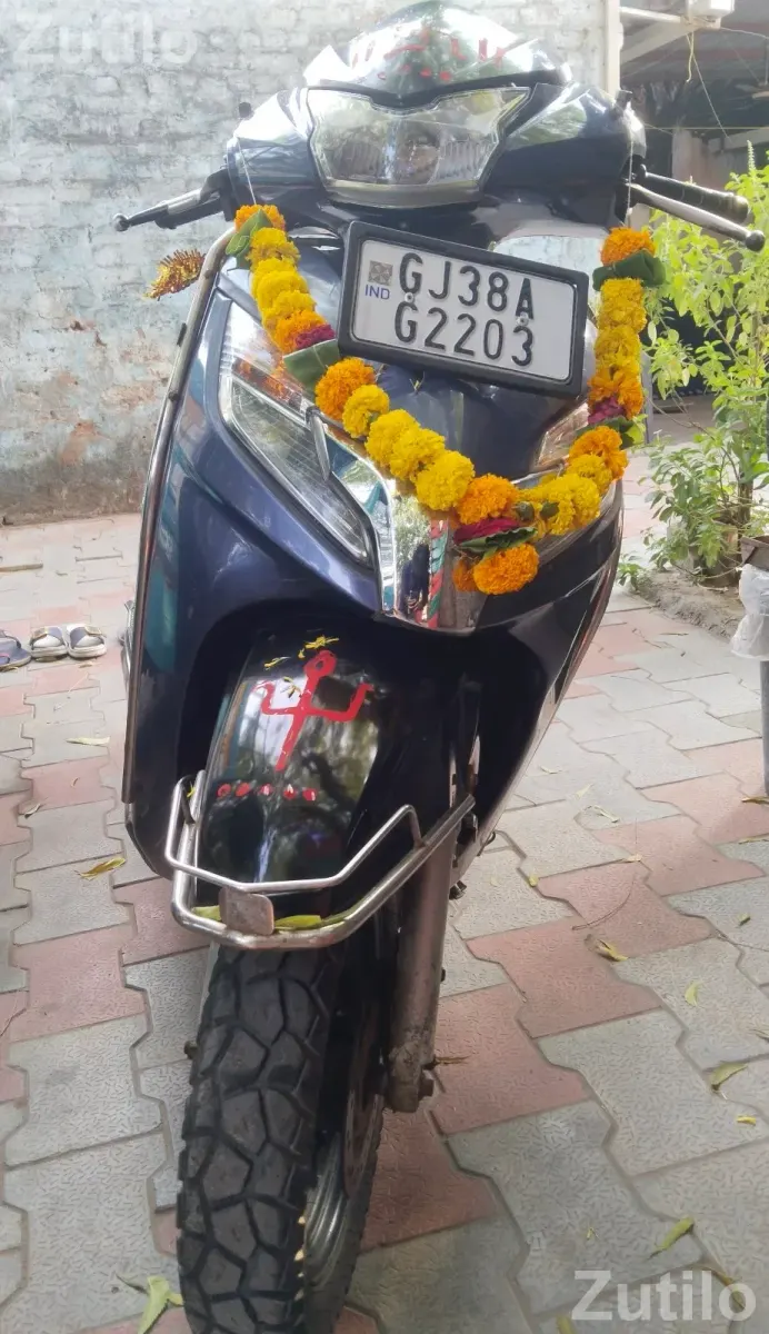 Activa 125 fi Het BS6 Top Model with disc alloy - Bikes - Ahmedabad City - Image 5