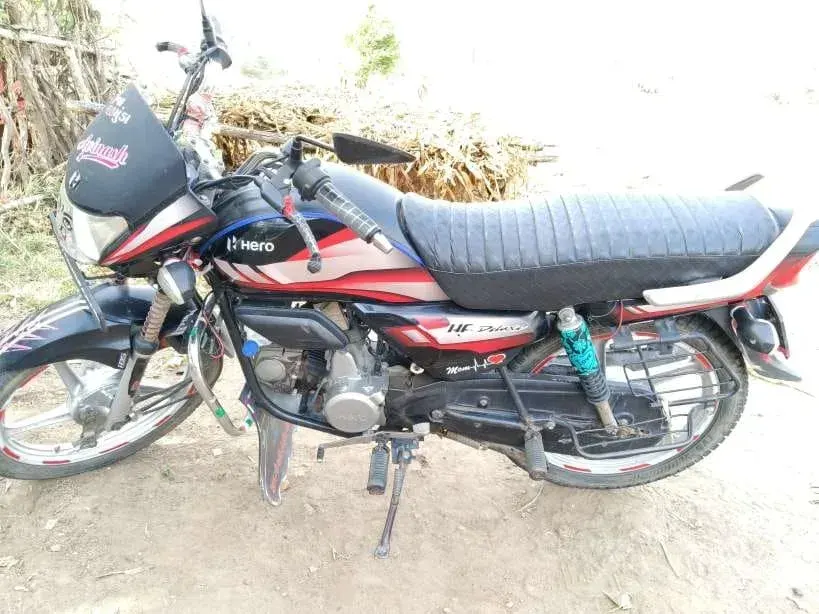 Hero HF Deluxe Bike 2020 - બાઇક્સ - લીમખેડા - Image 3