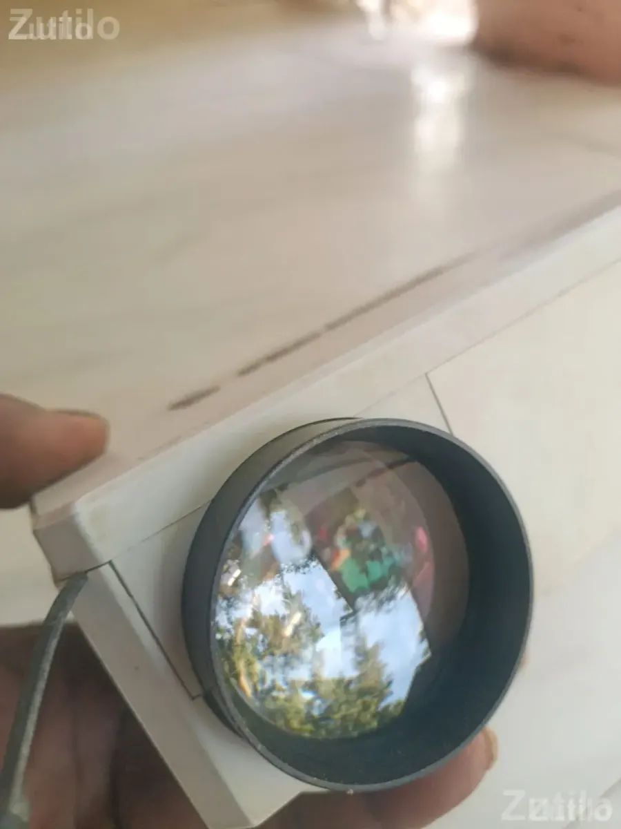 Vox Mini Projector in Working Condition - TVs - Kadi - Image 5