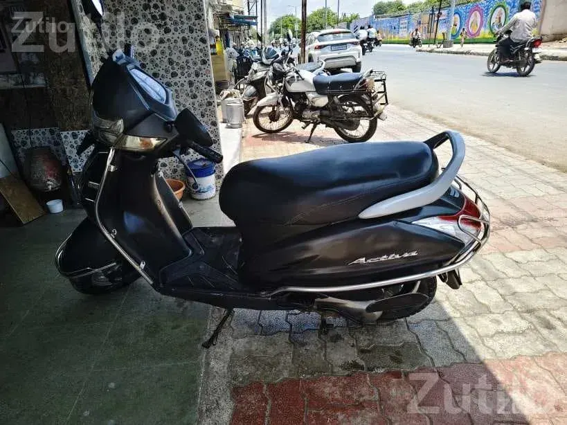 Honda Activa 5G 2019 Scooter - Bikes - Veraval - Image 4