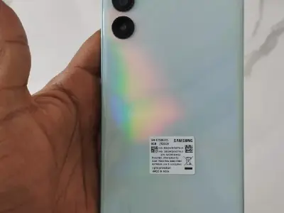 મોબાઇલ વેચવાનો છે મોબાઇલ વેચવાનો છે