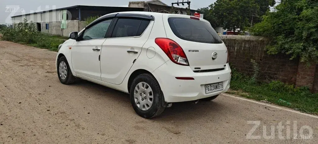 Hyundai i20 Magna 2013 First Owner Car - Cars - Daskroi - Image 2