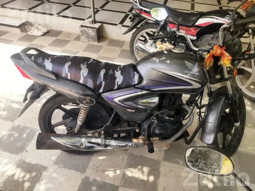 2017 Honda Shine Motorcycle for Sale - બાઇક્સ - જામજોધપુર - Image 3