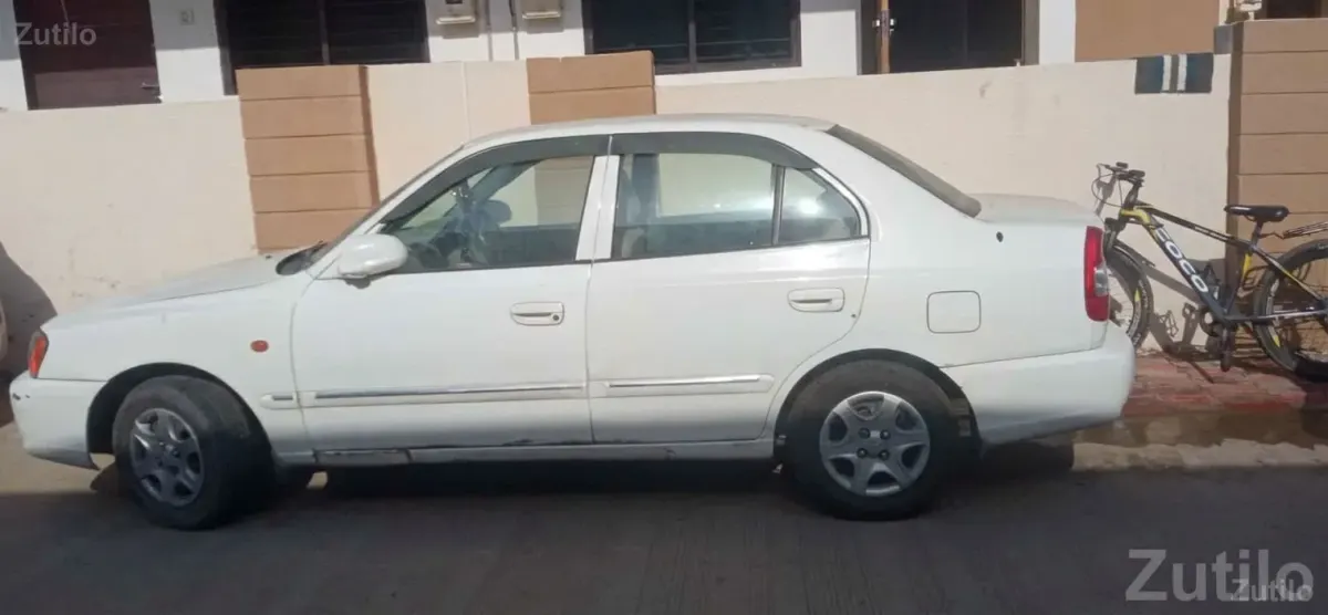 Hyundai Accent 2012 White Sedan - Cars - Visnagar - Image 3