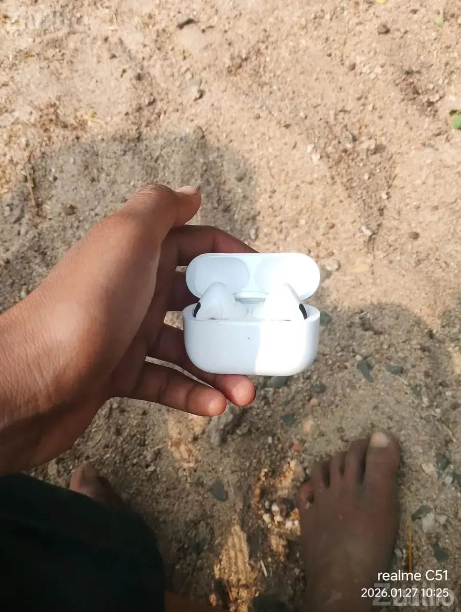 Wireless Bluetooth Earbuds with Charging Case - Accessories - Vadodara City - Image 3