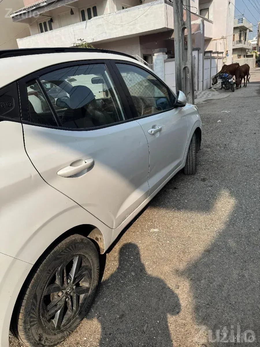 Hyundai i10 Nios 2022 – Single Owner - Cars - Keshod - Image 5
